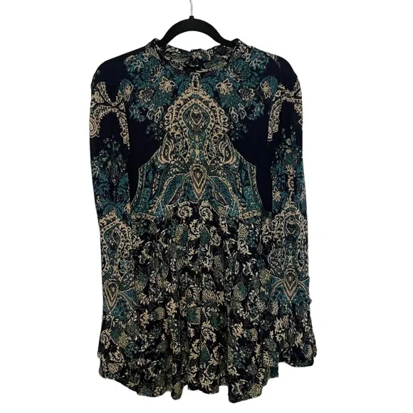 Free People Lady Luck Printed Tunic Blouse Size Medium Open Back Buttons Flare - Picture 2 of 13